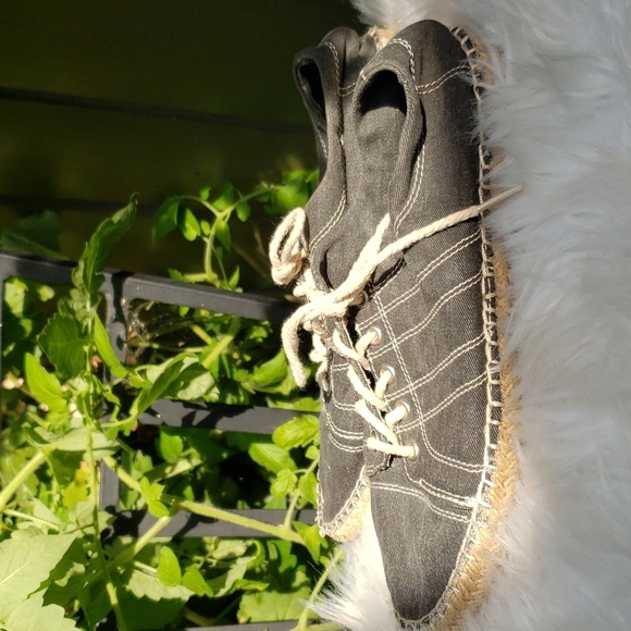 SPLENDID Espadrille Sneakers Gray EUC 6.5 - Picture 3 of 7
